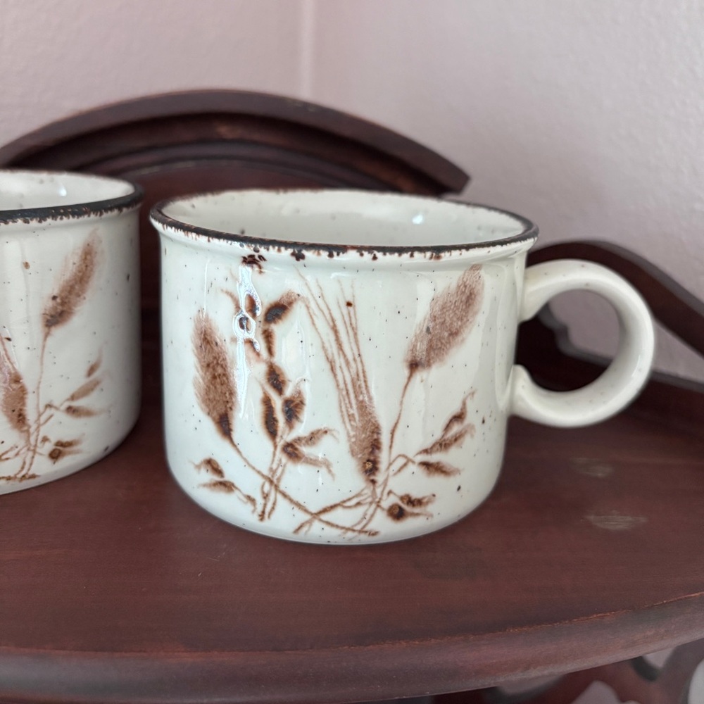 Wedgwood Midwinter Stonehenge Wild Oats Mug Set of 2 Vintage Made in England
